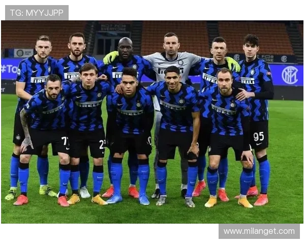 成为国际米兰会员,尊享优先购票和独家周边礼遇,感受蓝黑军团的荣耀时刻 成为国际米兰会员,尊享优先购票和独家周边礼遇,感受蓝黑军团的荣耀时刻